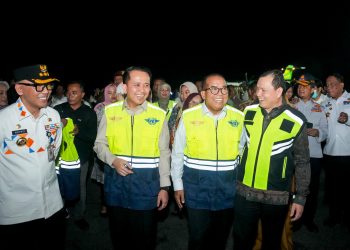 metrodeli/istimewa PERESMIAN: Penjabat (Pj) Gubernur SumutAgus Fatoni hadiri peresmian penerbangan domestik perdana dengan rute Bandara Halim Perdanakusuma (Jakarta) - Bandara Gatot Soebroto (Way Kanan) PP. Acara ini berlangsung di Bandara Gatot Soebroto, Way Kanan, Lampung, Rabu 5 Februari 2025.