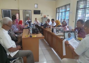 metrodeli/istimewa RAPAT: Rapat Pengurus Harian dan Ketua-ketua Seksi PWI Sumut plus seluruh ketua PWI Kabupaten/Kota se-Sumut melalui zoom meeting, Kamis 27 Februari 2025.