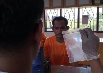 metrodeli/bray DITANGKAP : Pelaku diduga sebagai bandar Narkoba jenis sabu yang ditangkap petugas Satuan Narkoba Polrestabes Medan, Rabu, 5 Maret 2025.