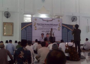 metrodeli/bray BUKBER: Pondok Pesantren Mawaridussalam menggelar buka bersama (Bukber) 6000 jemaah di Masjid Ponpes Jalan Peringgan Dusun III, Tumpatan Nibung, Kecamatan Batang Kuis, Kabupaten Deliserdang, Jumat 21 Maret 2025.