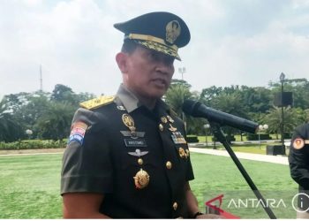 metrodeli/istimewa Kepala Pusat Penerangan Mabes TNI Brigjen TNI Kristomei Sianturi di Mabes TNI, Cilangkap, Jakarta Timur, Jumat (25/4/2025). ANTARA/Walda Marison/am.