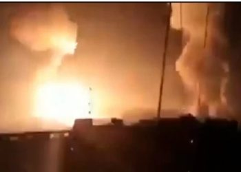 metrodeli/istimewa HANTAM : Serangan rudal India yang hantam wilayah Pakistan pekan lalu. PM India Narendra Modi sebut Pakistan yang memohon untuk gencatan senjata. Foto/Sky News