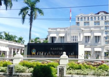 metrodeli/istimewa Kantor Gubsu Jalan Diponegoro Medan