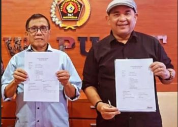 metrodeli/istimewa KESEPAKATAN BERSAMA:Hendry Ch Bangun Dan Zulmansyah Sekedang,  Sepakati Susunan Panitia Kongres Persatuan PWI, Rabu, 21 Mei 2025.