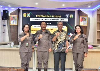 metrodeli/istimewa Sekdis Kominfo Sumut Achmad Yazid Matondang bersama seluruh Apartur Sipil Negara (ASN) Dinas Kominfo sumut mengikuti acara Penerangan Hukum Kejaksaan Tinggi Sumut di Aula Transparasi, Kantor Dinas Kominfo Sumut, Jalan H.M said Medan, Kamis 26 Juni 2025.