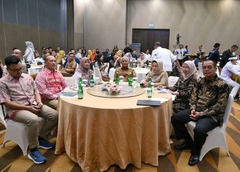 metrodeli/istimewa DIALOG : Wagubsu H Surya menghadiri Dialog Para Pihak dan Sosialisasi Kelompok Kerja Perlindungan dan Pengelolaan Terpadu Ekosistem Batangtoru di Hotel Santika Premiere Dyandra Hotel and Convention Jalan Kapten Maulana Lubis Nomor 7 Medan, Selasa 24 Juni 2025.