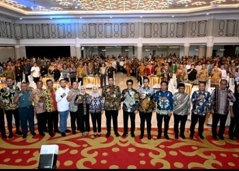 metrodeli/istimewa PENETAPAN : Gubsu M.Bobby Afif Nasution membuka acara FGD penetapan 5 hari sekolah di Sumut di Aula Raja Inal Siregar Kantor Gubernur Sumut, Jalan Diponegoro 30 Medan, Kamis 3 Juli 2025