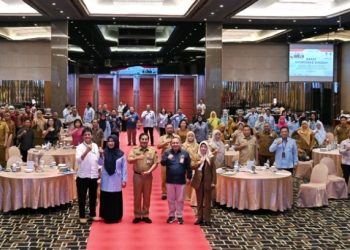metrodeli/istimewa RAKORDA : Sekda Provsu Togap Simangunsong membuka Rakorda Program Bangga Rencana BKKBN Provinsi Sumut di Grand Mercure Hotel Jalan Sutomo Nomor 1 Medan, Senin 28 Juli 2025.