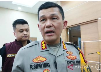 metrodeli/istimewa Kapolresta Bandara Soetta Kombes Polisi Ronald Sipayung.