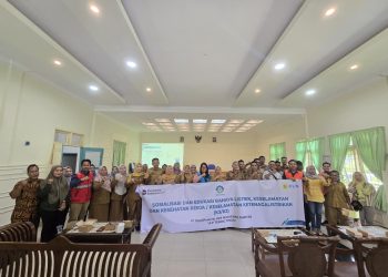 metrodeli/istimewa SOSIALISASI : PLN UP3 Pematangsiantar dan ULP Tebingtinggi melaksanakan sosialisasi K3 dan K2 di Kantor Camat Tebingtinggi Kota, Selasa 23 September 2025.