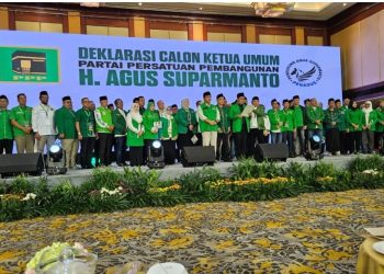 metrodeli/istimewa Hari pertama pembukaan Muktamar ke-X Partai Persatuan Pembangunan (PPP) di Ancol, Jakarta, Sabtu 27 September 2025 malam, berujung kacau.