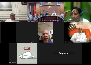 metrodeli/istimewa RAPAT : Ketua PWI Sumut H Farianda Putra Sinik, Sekretaris SR Hamonangan Panggabean, dan Austin EA Tumengkol, sementara jajaran PWI Pusat mengikuti rapat dari Ruang Rapat Pleno PWI Pusat, Gedung Dewan Pers, Kebon Sirih, Jakarta Pusat, Jumat 10 Oktober 2025.