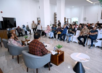 metrodeli/istimewa PEMUTIHAN: Kepala Badan Pendapatan Daerah (Bappenda) Sumut Ardan Noor saat Konferensi Pers terkait Pemutihan dan Diskon Pajak Kendaraan Bermotor Tahun 2025 di Anjungan Dekranasda Sumut, lantai 1 Kantor Gubernur Sumut, Jalan Diponegoro No. 30, Medan, Kamis 2 Oktober 2025.