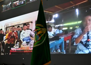 metrodeli/istimewa PUNCAK HGN : Gubsu Muhammad Bobby Afif Nasution didampingi Wakil Gubernur Surya dan Kadis Pendidikan Sumut Alexander Sinulingga pada perayaan puncak HGN 2025 di Aula Raja Inal Siregar, Kantor Gubernur Sumut Jalan Diponegoro 30, Medan, Selasa (25/11). Turut hadir Ketua TP PKK Sumut Kahiyang Ayu, Staf Ahli I TP PKK Sumut Titiek Sugiharti, serta jajaran Organisasi Perangkat Daerah (OPD) Pemprov Sumut.