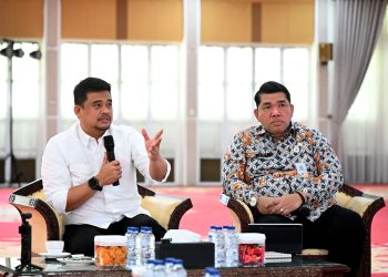 metrodeli/istimewa Gubsu M Bobby Afif Nasution dan Kepala Bappelitbang, Dikky Anugrah Panjaitan