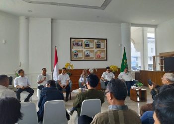 metrodeli/alhafiz TEMUPERS : Sekretaris Dinas Perhubungan Sumut Rochani Litiloly mewakili Plt Kepala Dinas Perhubungan Sumut, pada acara temupPers yang digelar Dinas Kominfo Sumut di Lobby Dekranasda, Kantor Gubernur Sumut, Rabu 3 Desember 2025.