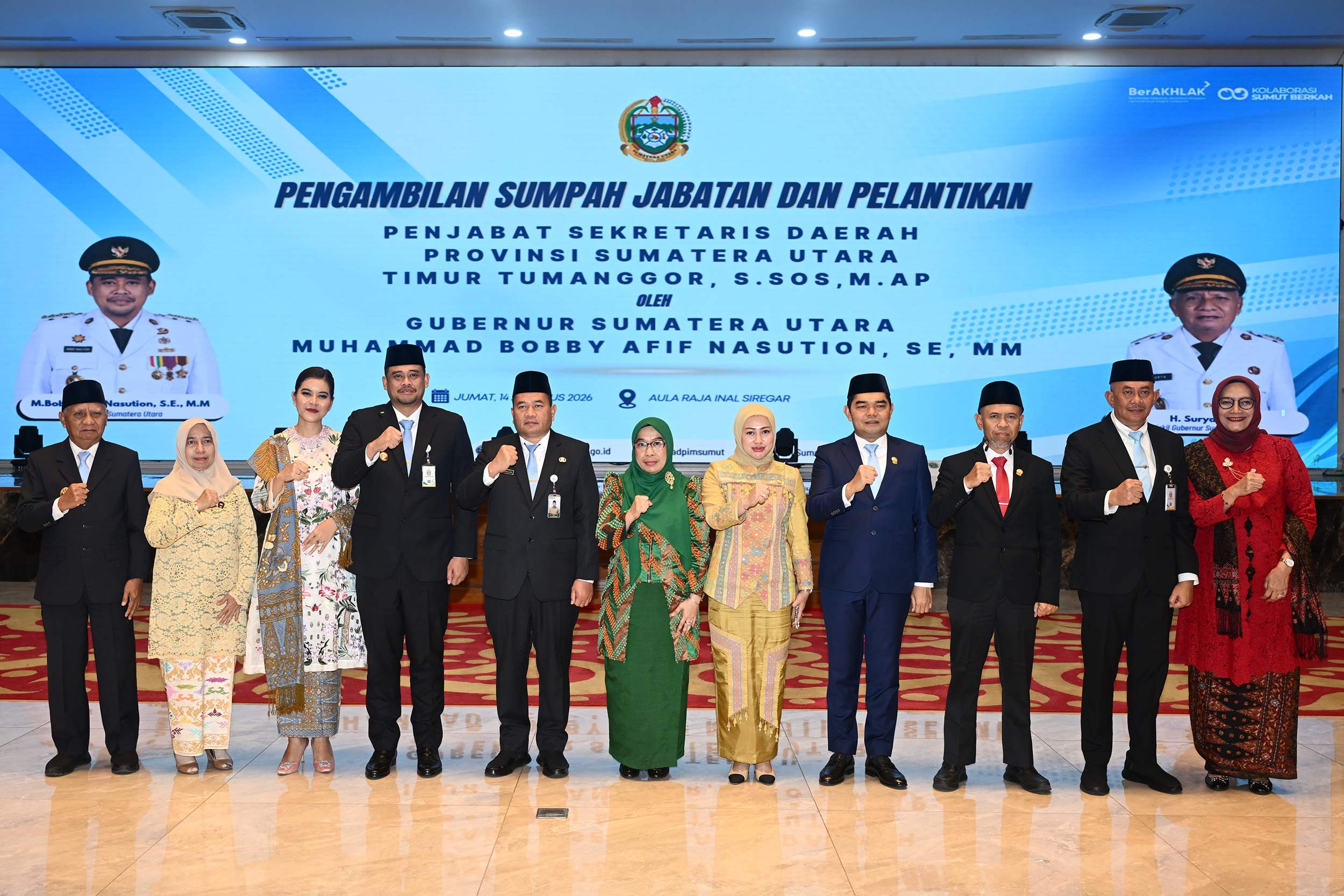 metrodeli/istimewa LANTIK: Gubernur Sumatera Utara (Sumut) Muhammad Bobby Afif Nasution melantik Timur Tumanggor sebagai Pj Sekretaris Daerah Provinsi (Sekdaprov) Sumut di Aula Rajainal Siregar (RIS), Kantor Gubernur Sumut, Jalan Pangeran Diponegoro Nomor 30 Medan, Jumat 14 Agustus 2026.