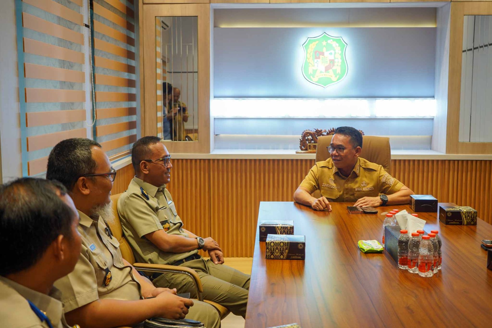 metrodeli/istimewa KUNJUNGAN: Wakil Walikota Medan H. Zakiyuddin Harahap saat menerima kunjungan BPN Kota Medan di Balai Kota Medan, Senin 14 September 2026.
