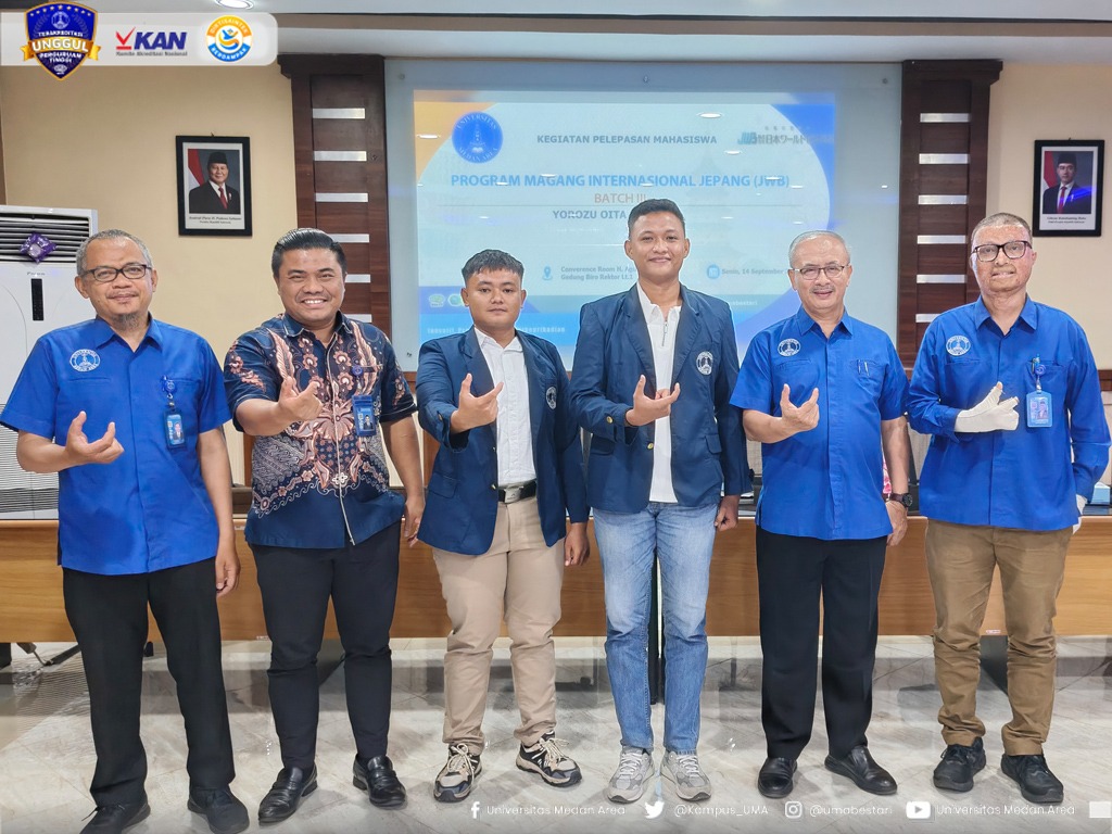 metrodeli/bardansyah LEPAS: Rektor Universitas Medan Area Prof. Dr. Dadan Ramdan, M.Eng., M.Sc., bersama jajaran pimpinan melepas 15 mahasiswa Fakultas Teknik UMA yang akan mengikuti Program Magang Internasional Jepang (JWB) Batch III di Yorozu Oita Co., Ltd., Jepang, Senin 14 September 2026.