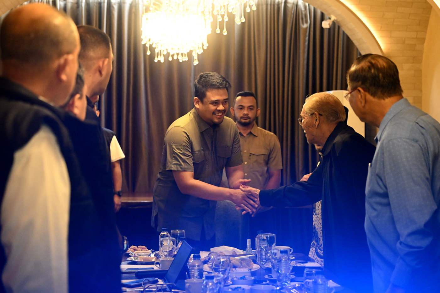 metrodeli/istimewa AUDIENSI : Gubernur Sumatera Utara (Sumut) Muhammad Bobby Nasution didampingi sejumlah OPD saat menerima audiensi dari pengurus Ikatan Cendekiawan Karo (ICK) di Mikie Holiday Resort and Hotel, Kabupaten Karo, Rabu 2 September 2026.
