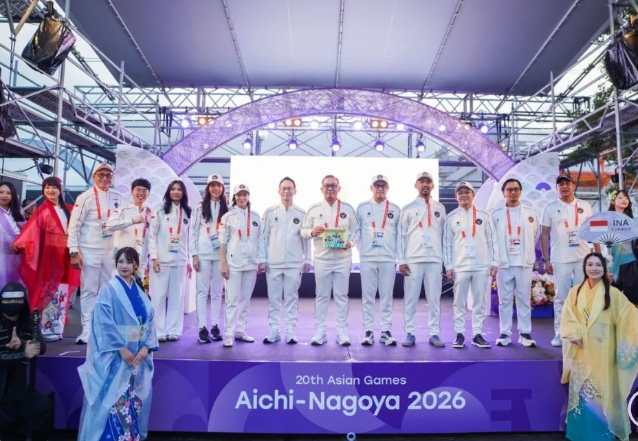 metrodeli/istimewa SAMBUT : Tim Indonesia saat menerima sambutan resmi dari panitia pelaksana Asian Games Aichi-Nagoya 2026 di kawasan Pelabuhan Nagoya, Minggu 20 September 2026.NOC Indonesia