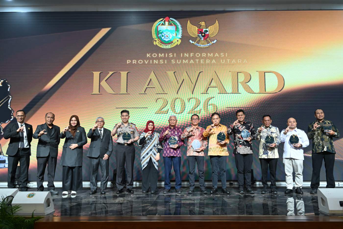 metrodeli/istimewa KI AWARD: Wagubsu H Surya menghadiri KI Award Sumut 2026 di Aula Raja Inal Siregar Kantor Gubernur Sumut Jalan Diponegoro Nomor 30 Medan, Selasa 20 Oktober 2026